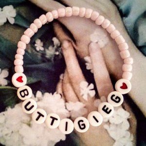PETE BUTTIGIEG GLASS BEAD BRACELET